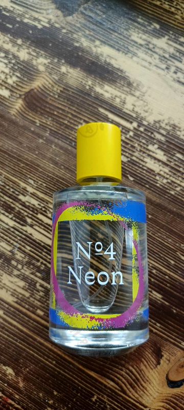 Парфюмерия No 4 Neon от Thomas Kosmala