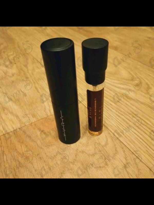 Купить YVRA 1979 L'Essence De Presence