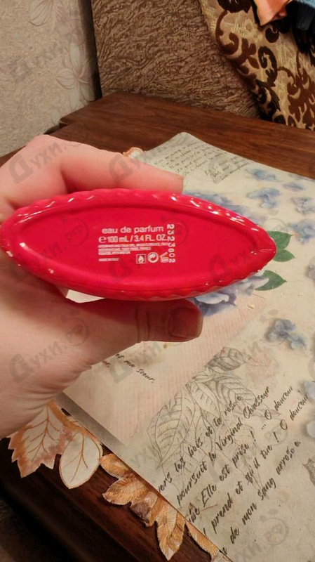 Духи Diva Rouge от Emanuel Ungaro