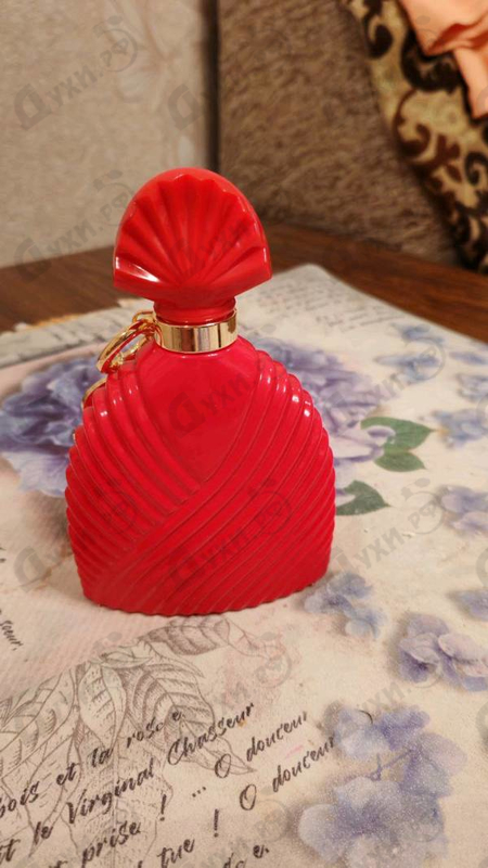 Парфюмерия Diva Rouge от Emanuel Ungaro