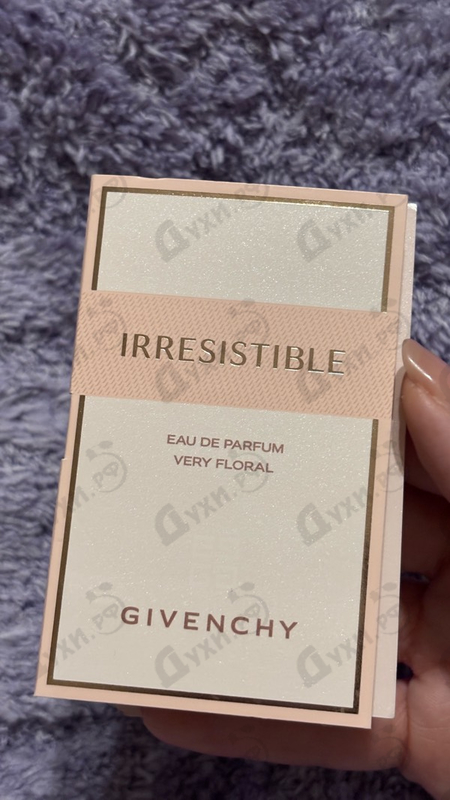 Парфюмерия Givenchy Irresistible Very Floral
