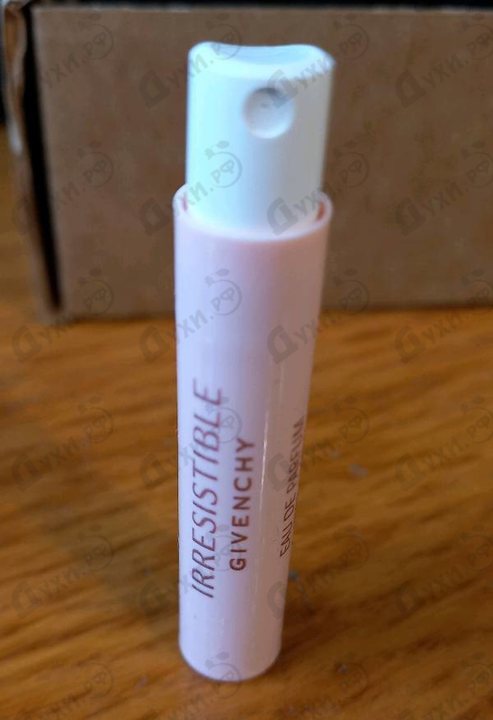 Духи Irresistible Very Floral от Givenchy