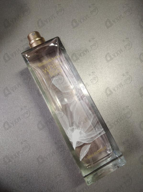 Купить White Tea Eau Florale от Elizabeth Arden