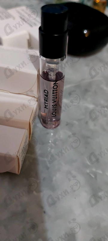 Парфюмерия Myriad от Louis Vuitton