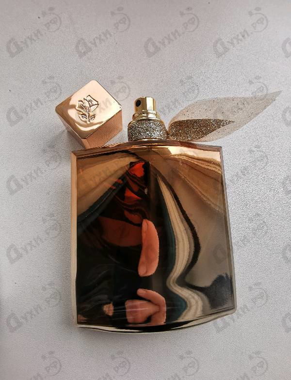 Купить La Vie Est Belle L'Extrait от Lancome