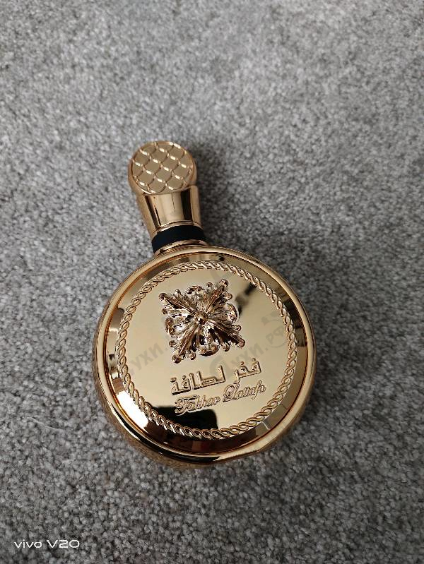 Парфюмерия Lattafa Perfumes Fakhar Gold