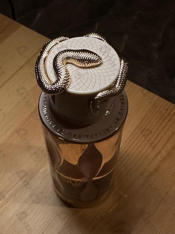 Парфюмерия Teriaq от Lattafa Perfumes