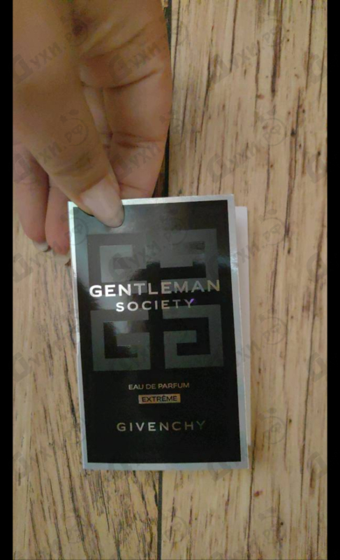 Купить Gentleman Society Eau De Parfum Extreme от Givenchy
