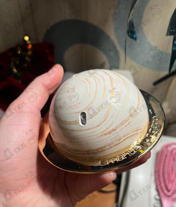 Парфюмерия Cosmic от Emanuel Ungaro