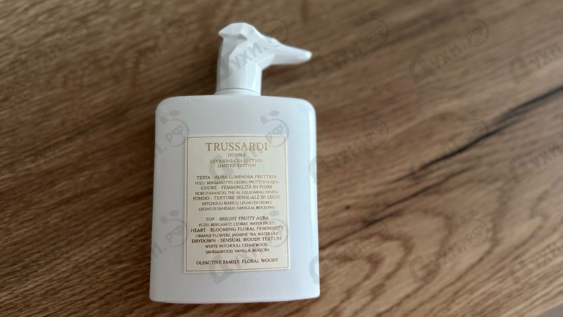 Купить Donna Levriero Limited Edition от Trussardi