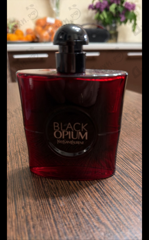 Купить Yves Saint Laurent Black Opium Over Red