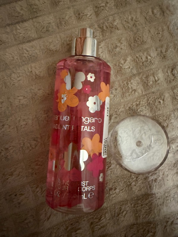 Парфюмерия Emanuel Ungaro Radiant Petals