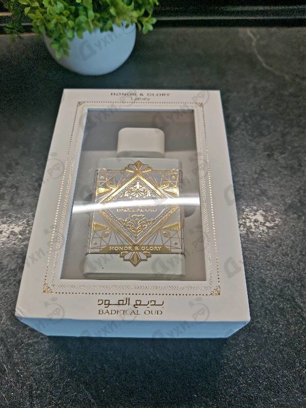 Парфюмерия Bade'e Al Oud Honor & Glory от Lattafa Perfumes