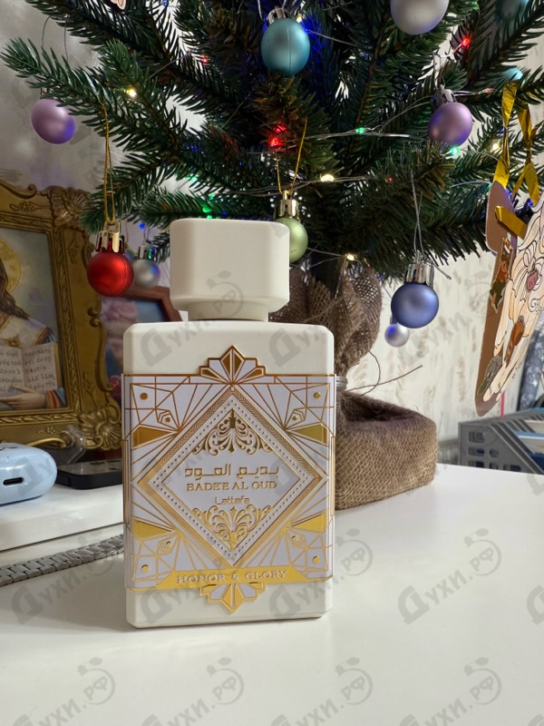 Парфюмерия Bade'e Al Oud Honor & Glory от Lattafa Perfumes