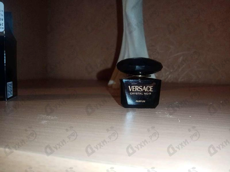 Купить Crystal Noir Parfum от Versace