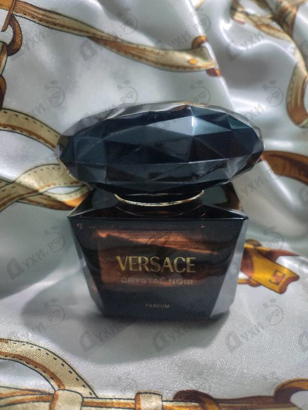 Духи Crystal Noir Parfum от Versace