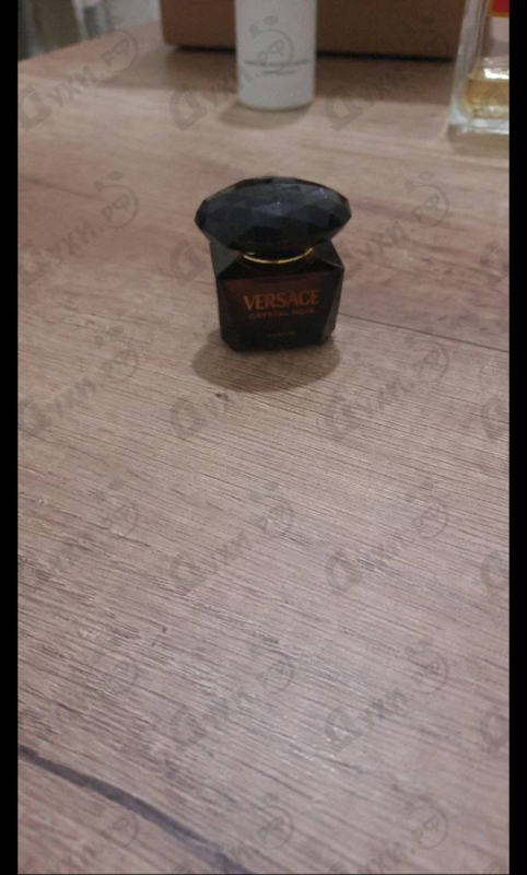 Купить Crystal Noir Parfum от Versace