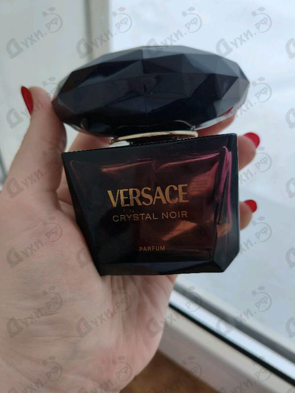 Парфюмерия Crystal Noir Parfum от Versace