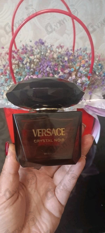 Духи Crystal Noir Parfum от Versace