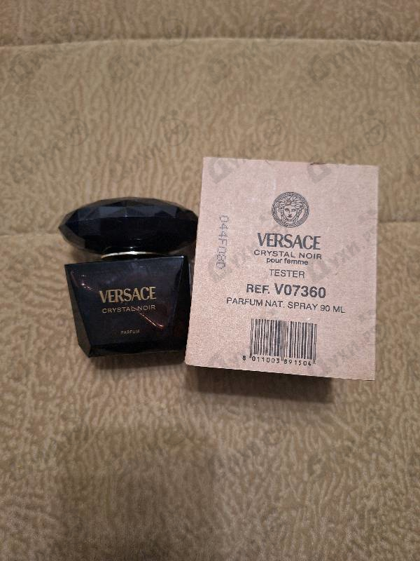 Парфюмерия Crystal Noir Parfum от Versace