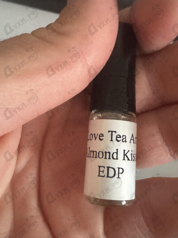 Духи Almond Kiss от Love Tea Art