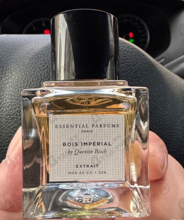 Духи Bois Imperial Extrait от Essential Parfums