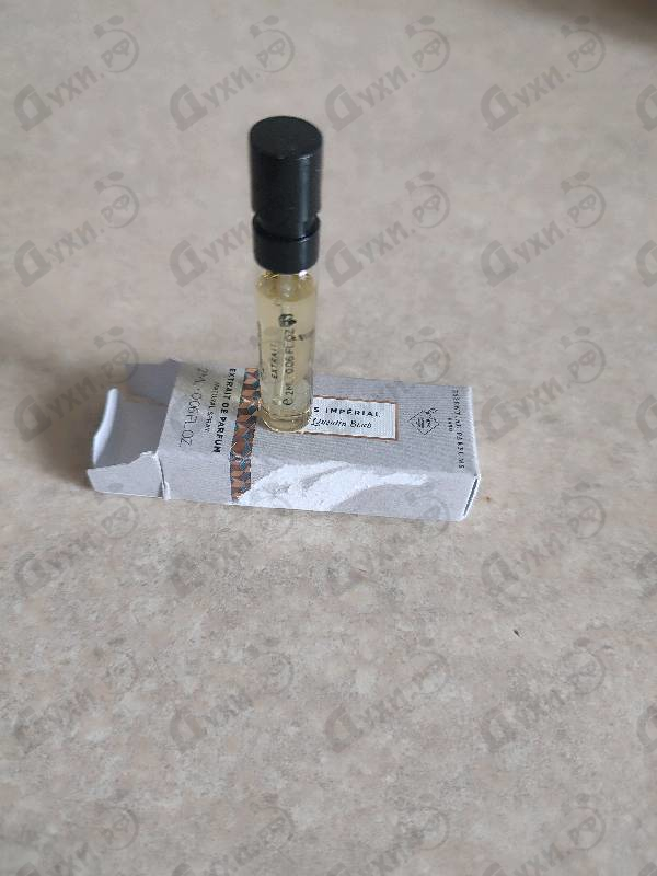 Духи Bois Imperial Extrait от Essential Parfums