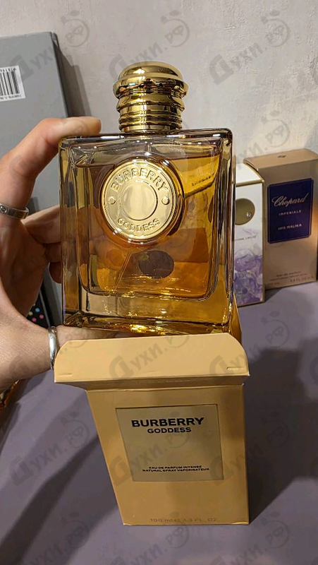 Парфюмерия Burberry Goddess Intense