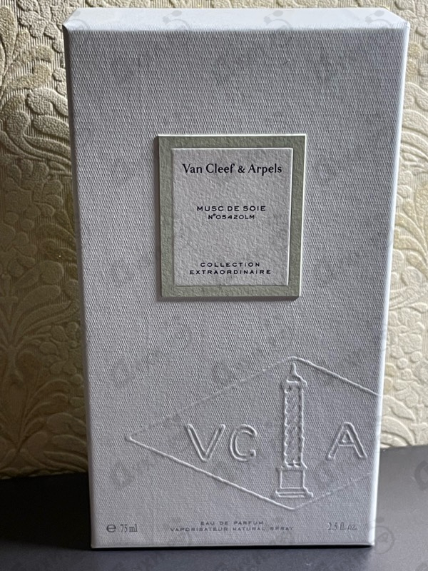 Парфюмерия Van Cleef & Arpels Musc De Soie