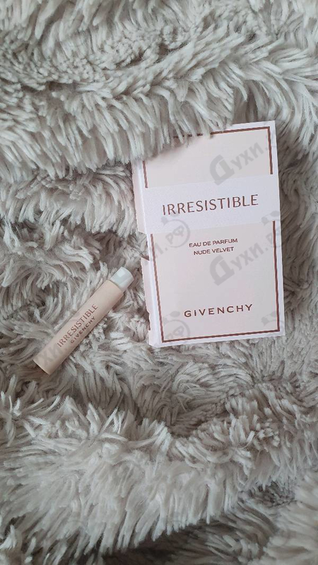 Духи Irresistible Nude Velvet от Givenchy