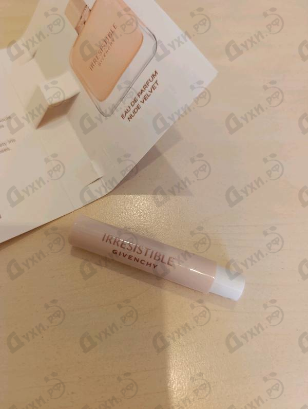 Духи Irresistible Nude Velvet от Givenchy