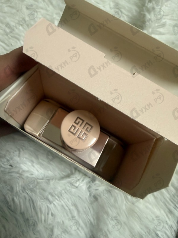 Духи Irresistible Nude Velvet от Givenchy