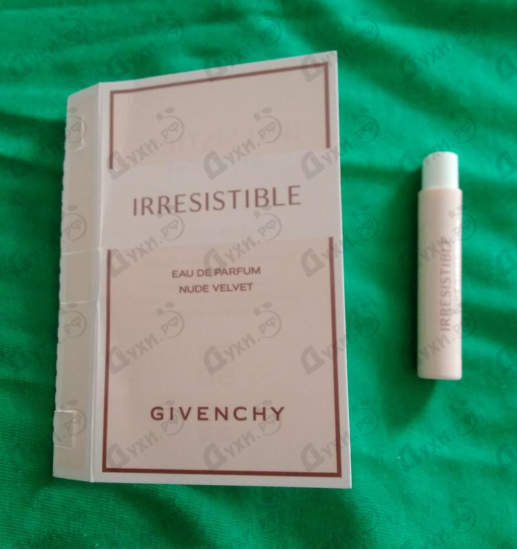 Духи Irresistible Nude Velvet от Givenchy