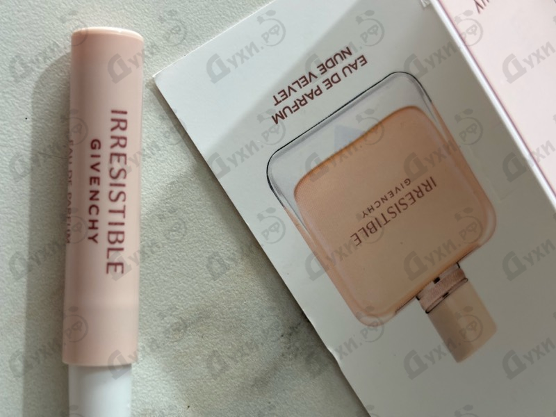 Духи Irresistible Nude Velvet от Givenchy