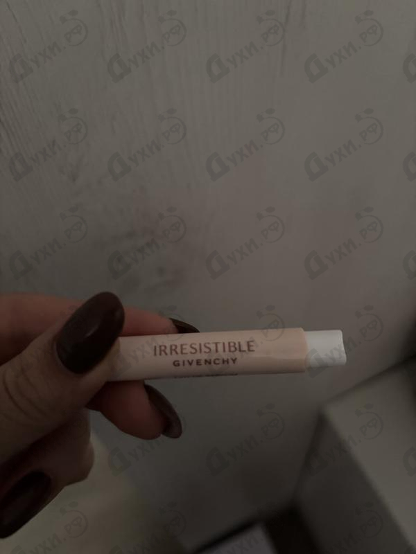Духи Irresistible Nude Velvet от Givenchy