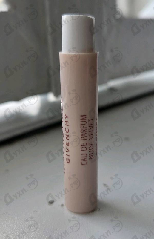 Духи Irresistible Nude Velvet от Givenchy
