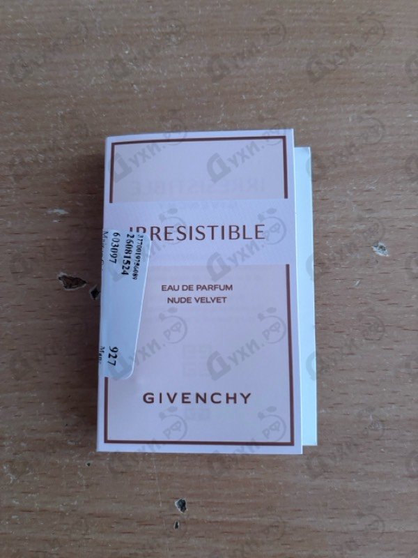 Духи Irresistible Nude Velvet от Givenchy
