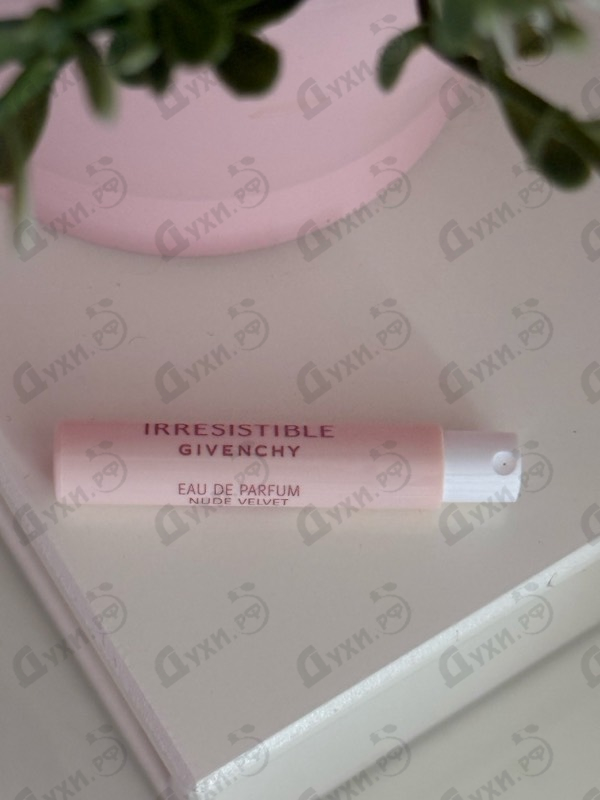 Духи Irresistible Nude Velvet от Givenchy