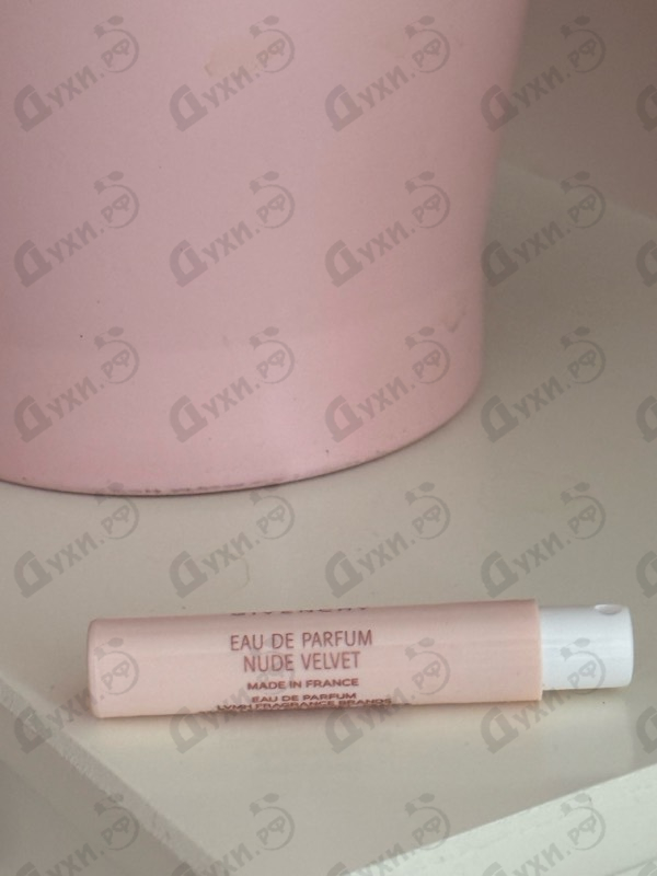 Духи Irresistible Nude Velvet от Givenchy