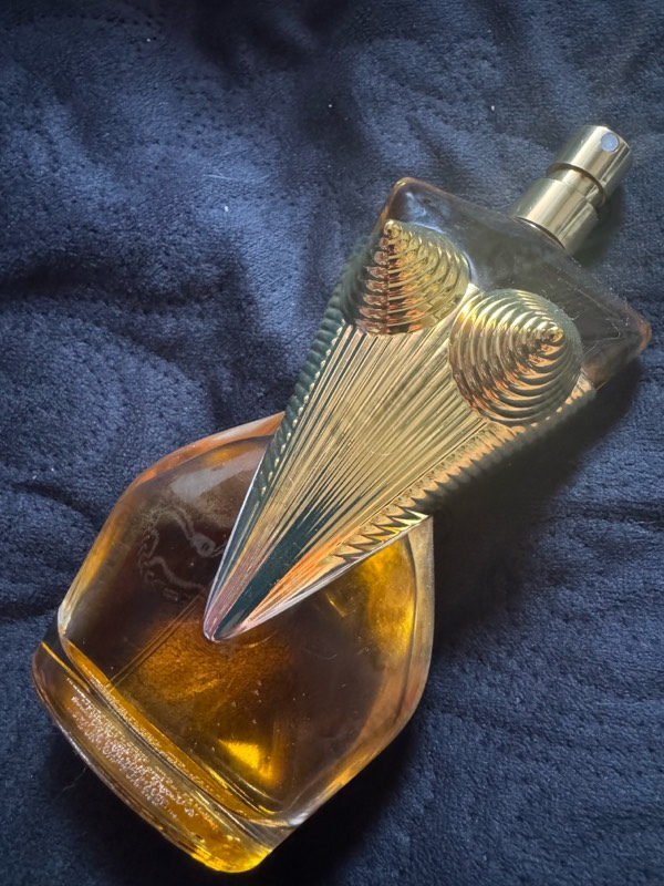 Духи Gaultier Divine Le Parfum от Jean Paul Gaultier