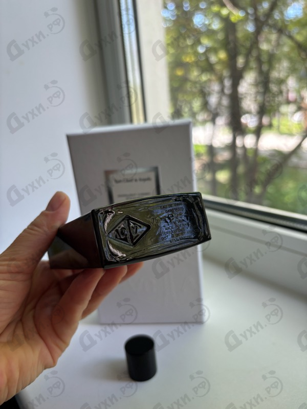 Духи Moonlight Cherry от Van Cleef & Arpels