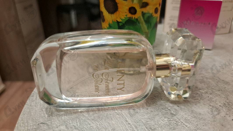 Парфюмерия La Femme Or Blanc от Genty