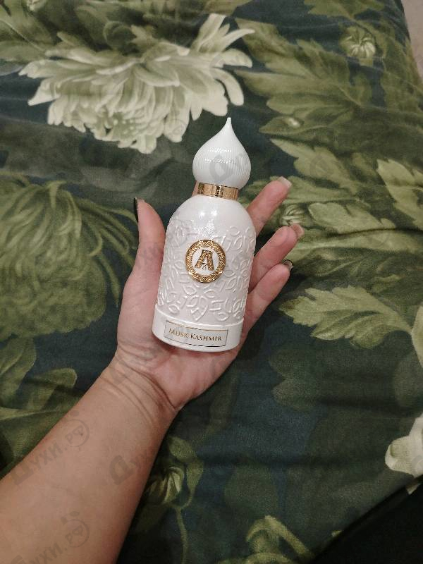 Духи Musk Kashmir Extrait от Attar Collection