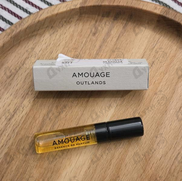 Духи Outlands от Amouage