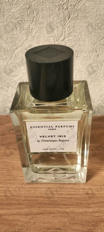 Парфюмерия Velvet Iris от Essential Parfums