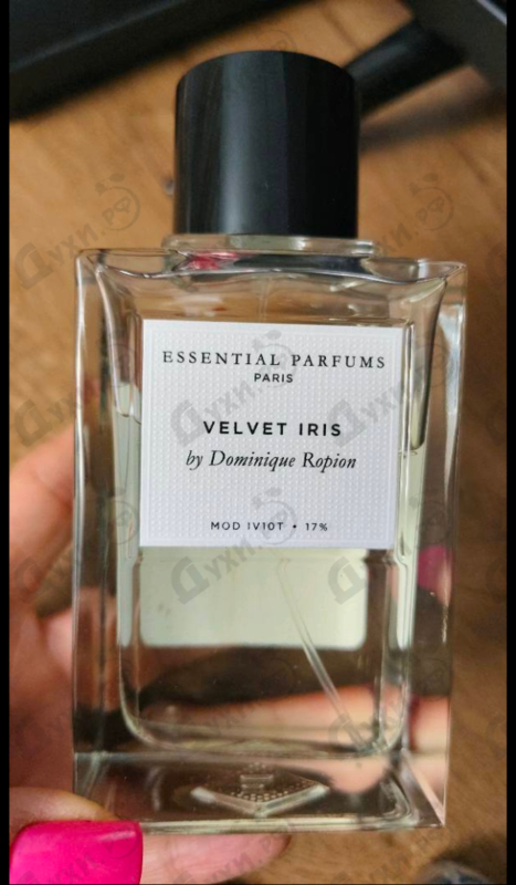 Духи Velvet Iris от Essential Parfums