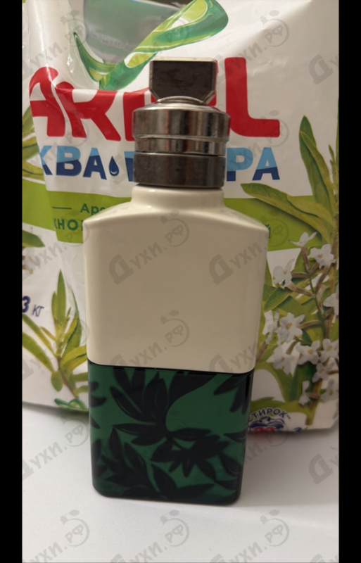 Парфюмерия Santal Greenery от Dries Van Noten