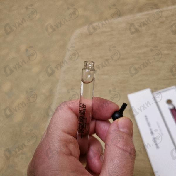 Духи Soie Malaquais от Dries Van Noten