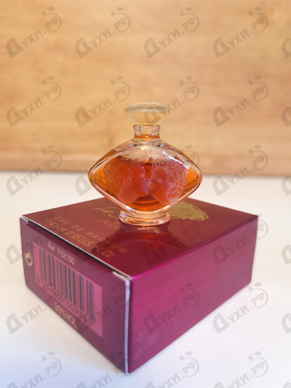 Купить Le Baiser от Lalique