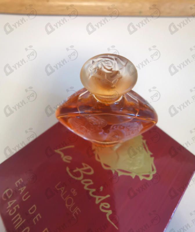 Духи Le Baiser от Lalique